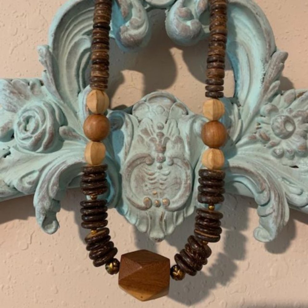 Wood Necklace Vintage